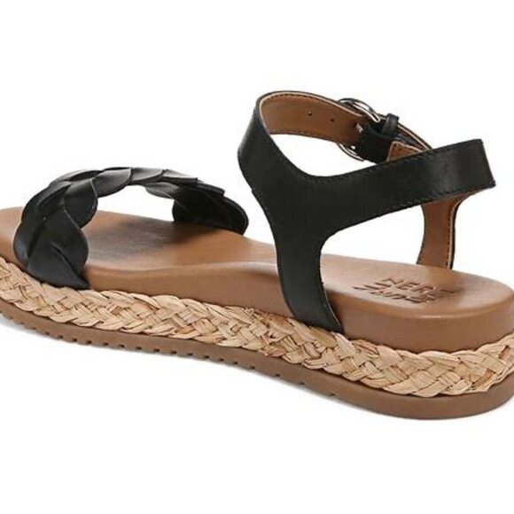 Neila Sandal - Picture 1 of 5